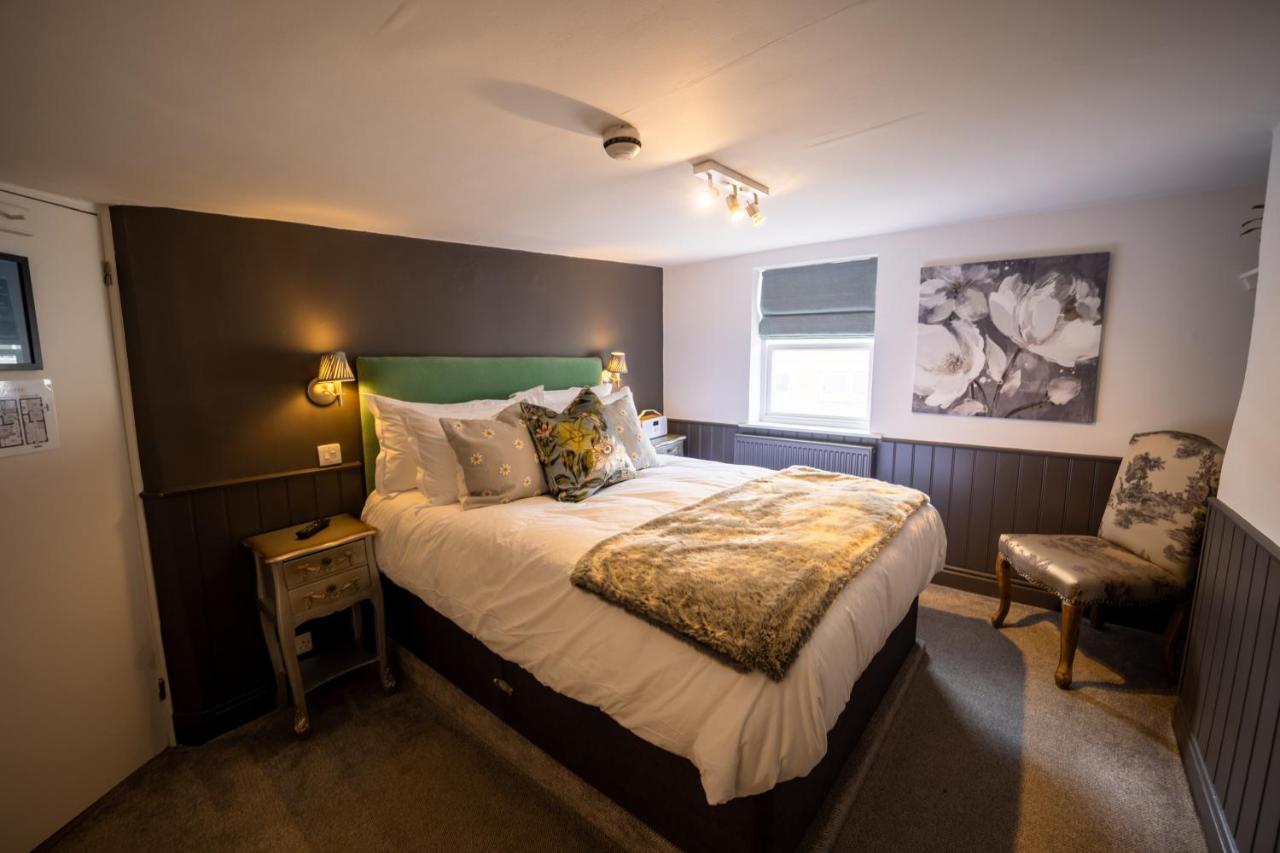 The Griffin Inn Bath Bagian luar foto